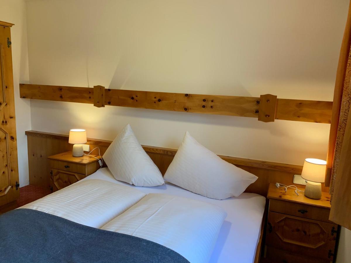 Ferienhaus Am Burgsee Ladis Bagian luar foto